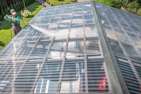 Quelle est la toiture adaptée à votre abri de voiture ?